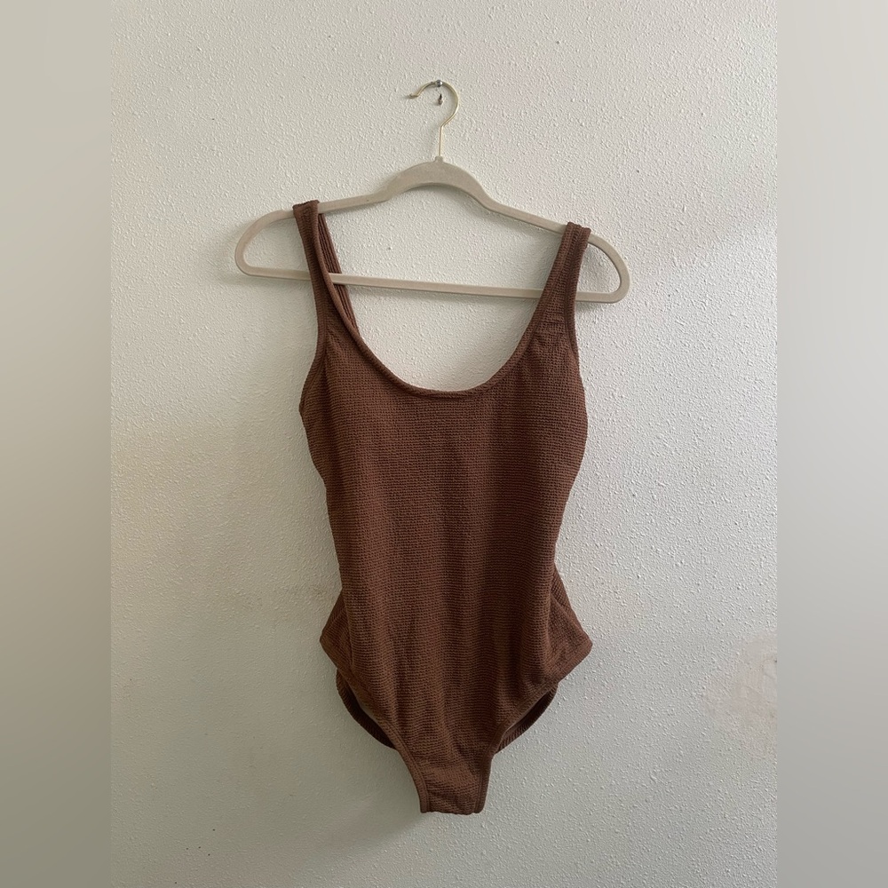 Kona Sol Womens Beach Pucker Square Neck One Piece Swimsuit